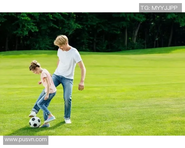 周芳的足球人生:从绿茵场到心灵深处的深度对话与成长故事 周芳的足球人生:从绿茵场到心灵深处的深度对话与成长故事