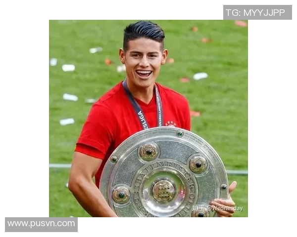 新帅气的足球明星引领潮流展现青春活力与竞技魅力 新帅气的足球明星引领潮流展现青春活力与竞技魅力